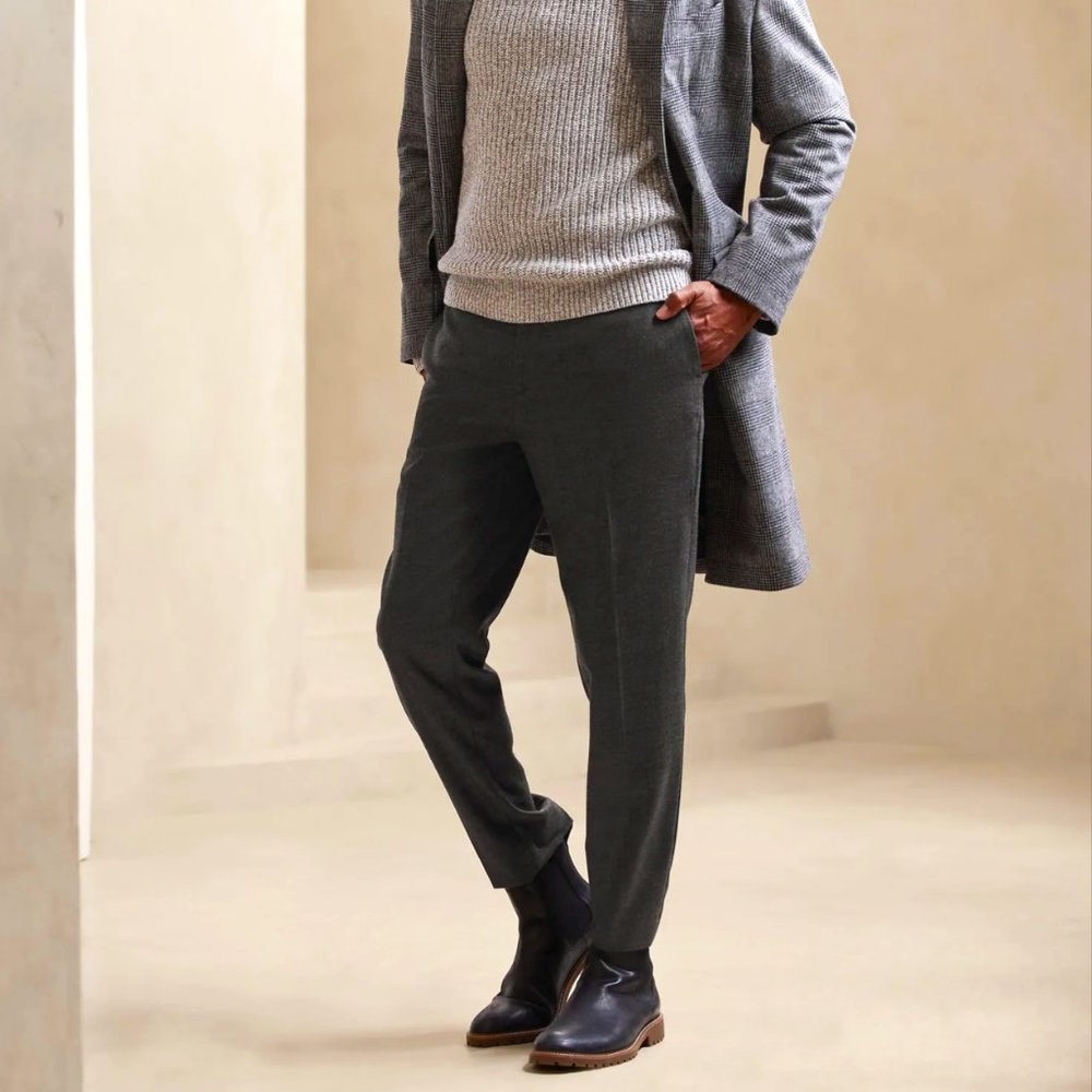 Men's BANANA REPUBLIC Tailored-Fit Wool Blend Trouser | Charcoal | Size - 32/32